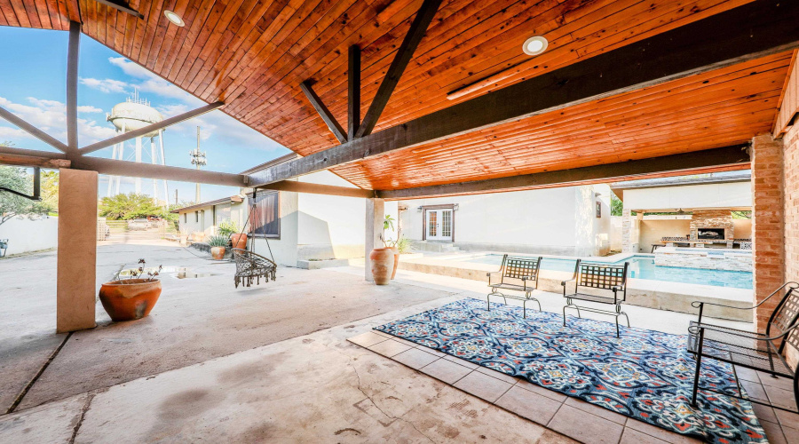 8 Fenwick Dr, LAREDO, Texas 78045, 4 Bedrooms Bedrooms, 8 Rooms Rooms,4 BathroomsBathrooms,Residential,For Sale,8 Fenwick Dr,20254365