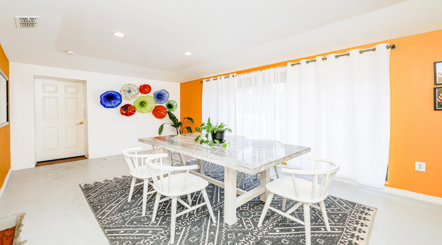 8 Fenwick Dr, LAREDO, Texas 78045, 4 Bedrooms Bedrooms, 8 Rooms Rooms,4 BathroomsBathrooms,Residential,For Sale,8 Fenwick Dr,20254365