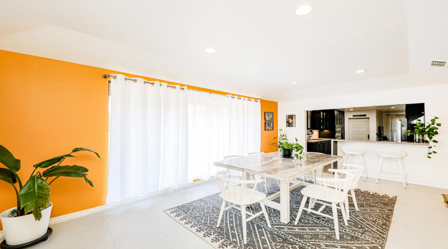 8 Fenwick Dr, LAREDO, Texas 78045, 4 Bedrooms Bedrooms, 8 Rooms Rooms,4 BathroomsBathrooms,Residential,For Sale,8 Fenwick Dr,20254365