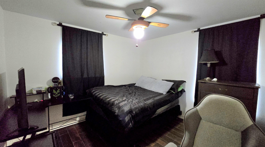 10107 Caballo Dr, Laredo, Texas 78045, 4 Bedrooms Bedrooms, 8 Rooms Rooms,2 BathroomsBathrooms,Residential,For Sale,10107 Caballo Dr,20254371