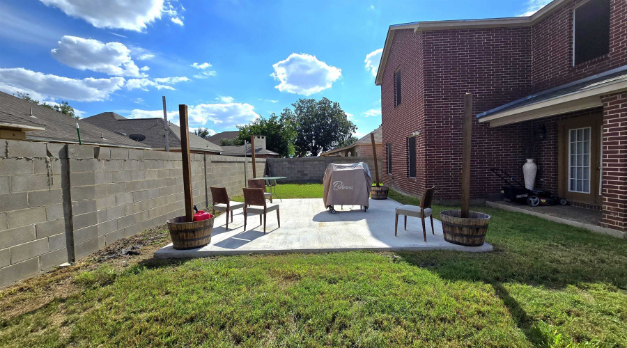 10107 Caballo Dr, Laredo, Texas 78045, 4 Bedrooms Bedrooms, 8 Rooms Rooms,2 BathroomsBathrooms,Residential,For Sale,10107 Caballo Dr,20254371