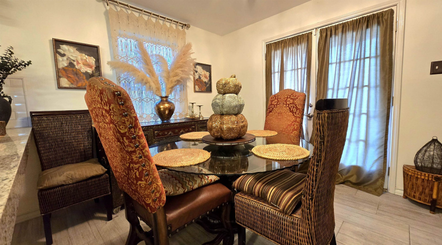 10107 Caballo Dr, Laredo, Texas 78045, 4 Bedrooms Bedrooms, 8 Rooms Rooms,2 BathroomsBathrooms,Residential,For Sale,10107 Caballo Dr,20254371