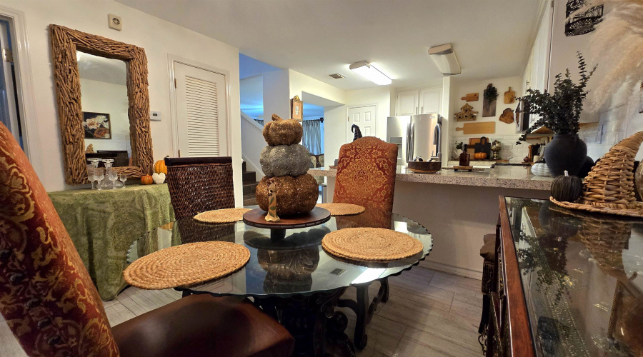 10107 Caballo Dr, Laredo, Texas 78045, 4 Bedrooms Bedrooms, 8 Rooms Rooms,2 BathroomsBathrooms,Residential,For Sale,10107 Caballo Dr,20254371