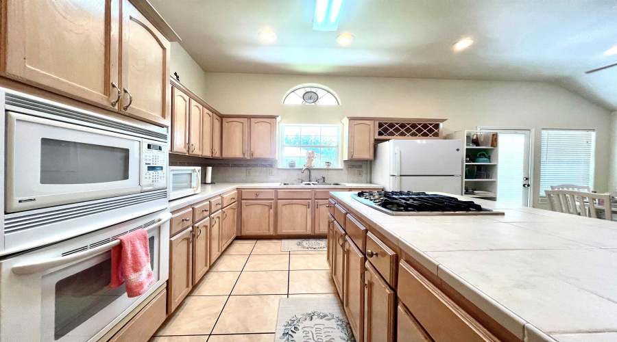 2023 Chimayo Rd, LAREDO, Texas 78045, 3 Bedrooms Bedrooms, 6 Rooms Rooms,2 BathroomsBathrooms,Residential,For Sale,2023 Chimayo Rd,20254374