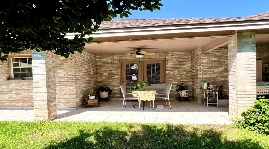 2023 Chimayo Rd, LAREDO, Texas 78045, 3 Bedrooms Bedrooms, 6 Rooms Rooms,2 BathroomsBathrooms,Residential,For Sale,2023 Chimayo Rd,20254374