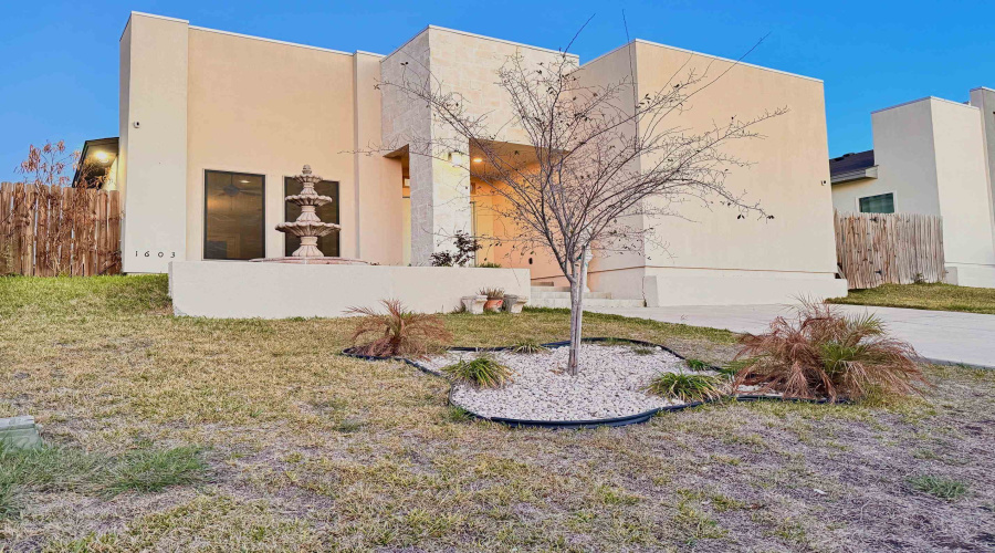 1603 Cozumel Dr, LAREDO, Texas 78046, 3 Bedrooms Bedrooms, 5 Rooms Rooms,2 BathroomsBathrooms,Residential,For Rent,1603 Cozumel Dr,20254375 1603 Cozumel Dr, LAREDO, Texas 78046, 3 Bedrooms Bedrooms, 5 Rooms Rooms,2 BathroomsBathrooms,Residential,For Rent,1603 Cozumel Dr,20254375