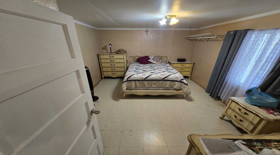1814 Madison St, Laredo, Texas 78040, 2 Bedrooms Bedrooms, 4 Rooms Rooms,1 BathroomBathrooms,Residential,For Sale,1814 Madison St,20254376