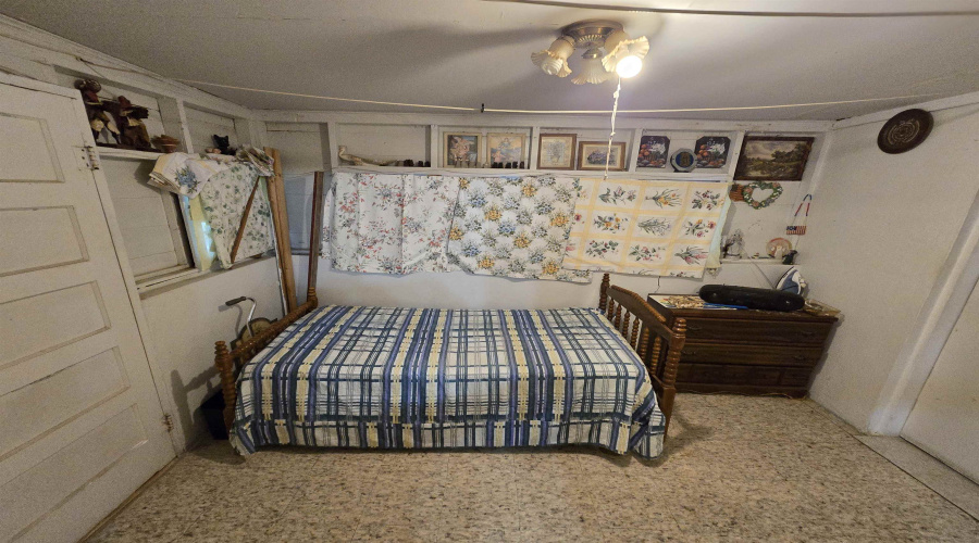 1814 Madison St, Laredo, Texas 78040, 2 Bedrooms Bedrooms, 4 Rooms Rooms,1 BathroomBathrooms,Residential,For Sale,1814 Madison St,20254376