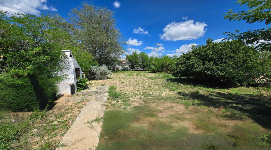 1814 Madison St, Laredo, Texas 78040, 2 Bedrooms Bedrooms, 4 Rooms Rooms,1 BathroomBathrooms,Residential,For Sale,1814 Madison St,20254376