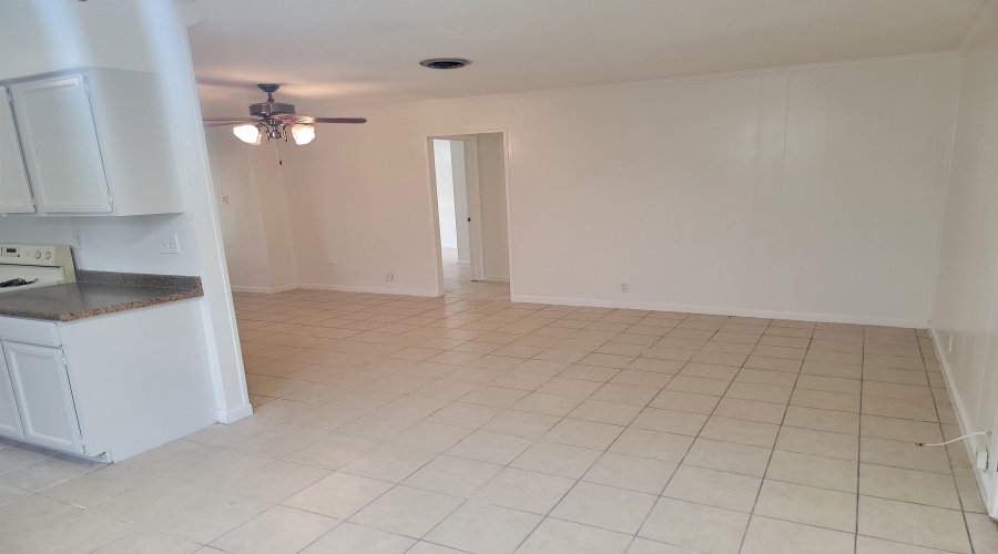 713 A Lindenwood Dr, Laredo, Texas 78045, 3 Bedrooms Bedrooms, 6 Rooms Rooms,2 BathroomsBathrooms,Residential,For Rent,713 A Lindenwood Dr,20254382