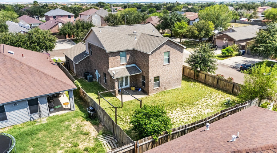 12122 Entrada Lp, Laredo, Texas 78045, 4 Bedrooms Bedrooms, 7 Rooms Rooms,2 BathroomsBathrooms,Residential,For Sale,12122 Entrada Lp,20254388