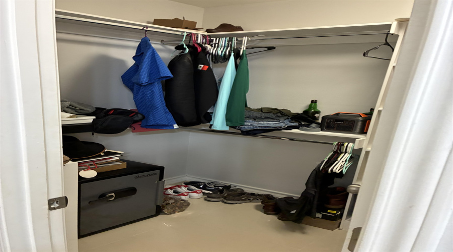 1622 Bilbao Dr., LAREDO, Texas 78046-8949, 4 Bedrooms Bedrooms, 6 Rooms Rooms,2 BathroomsBathrooms,Residential,For Rent,1622 Bilbao Dr.,20254390 1622 Bilbao Dr., LAREDO, Texas 78046-8949, 4 Bedrooms Bedrooms, 6 Rooms Rooms,2 BathroomsBathrooms,Residential,For Rent,1622 Bilbao Dr.,20254390