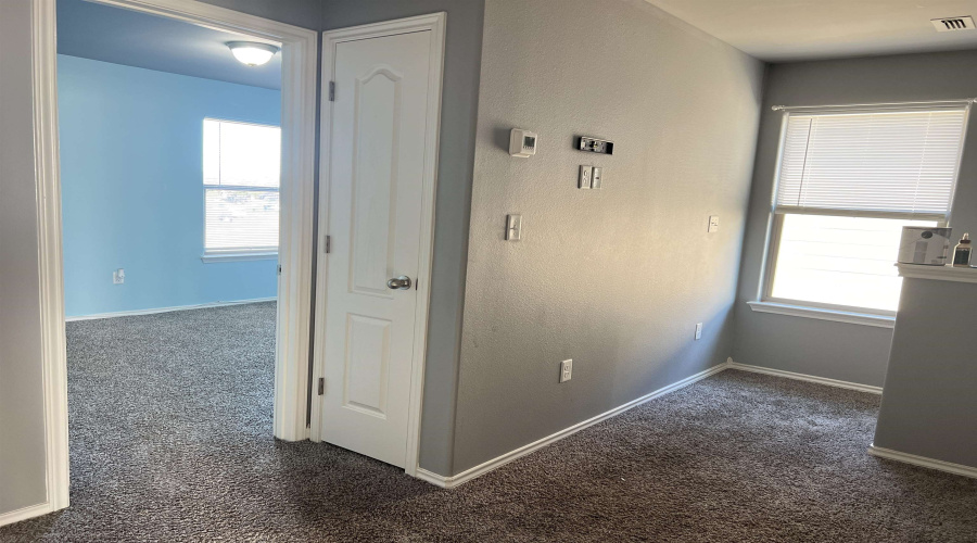 3402 La Terraza Way, LAREDO, Texas 78046, 3 Bedrooms Bedrooms, 7 Rooms Rooms,2 BathroomsBathrooms,Residential,For Rent,3402 La Terraza Way,20254391