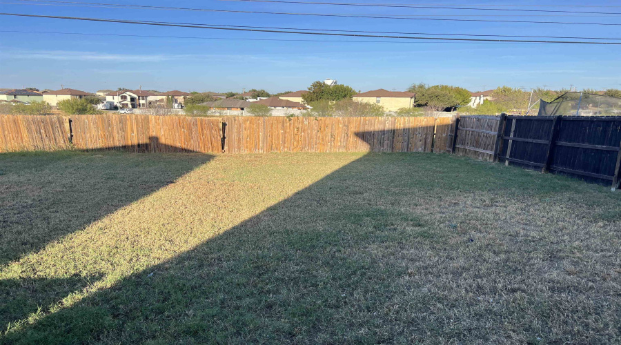3402 La Terraza Way, LAREDO, Texas 78046, 3 Bedrooms Bedrooms, 7 Rooms Rooms,2 BathroomsBathrooms,Residential,For Rent,3402 La Terraza Way,20254391