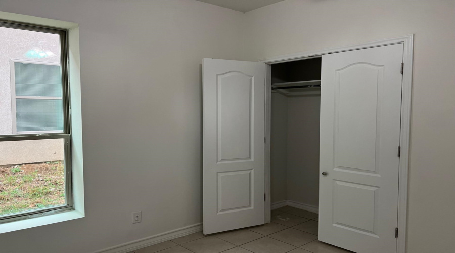 1511 Don Camilo Blvd, Laredo, Texas 78046, 2 Bedrooms Bedrooms, 4 Rooms Rooms,2 BathroomsBathrooms,Residential,For Rent,1511 Don Camilo Blvd,20254399
