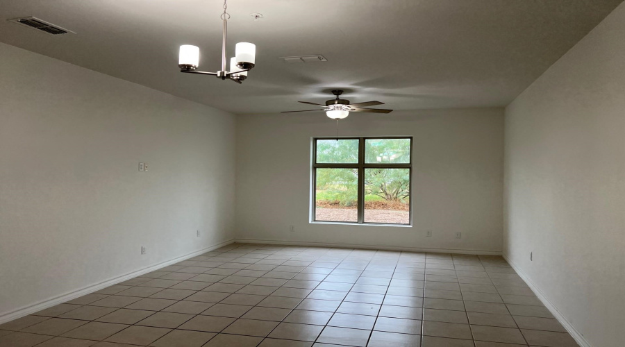1511 Don Camilo Blvd, Laredo, Texas 78046, 2 Bedrooms Bedrooms, 4 Rooms Rooms,2 BathroomsBathrooms,Residential,For Rent,1511 Don Camilo Blvd,20254399