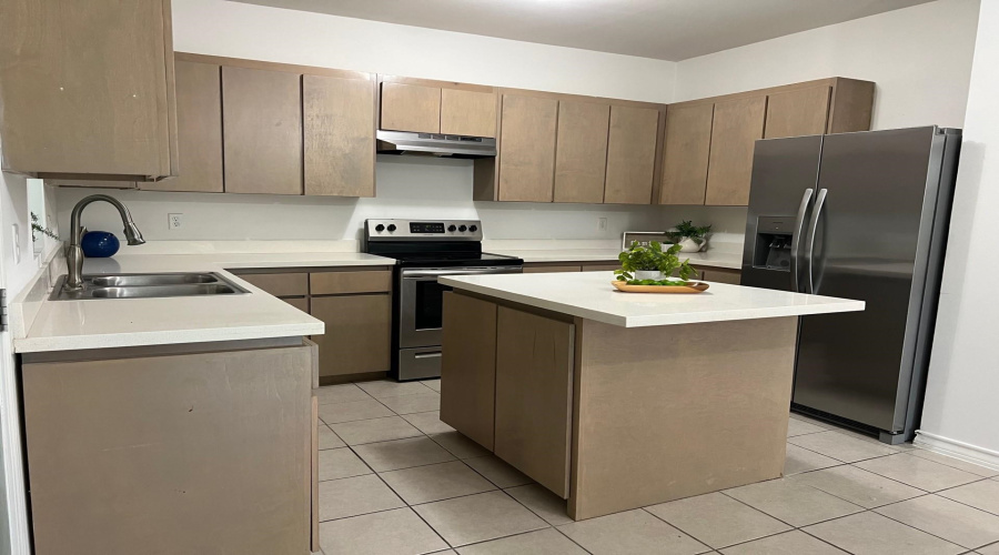 1511 Don Camilo Blvd, Laredo, Texas 78046, 2 Bedrooms Bedrooms, 4 Rooms Rooms,2 BathroomsBathrooms,Residential,For Rent,1511 Don Camilo Blvd,20254399