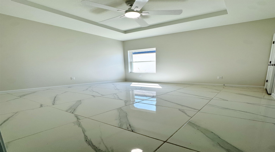 129 Faith Dr., Laredo, Texas 78043, 4 Bedrooms Bedrooms, 5 Rooms Rooms,2 BathroomsBathrooms,Residential,For Sale,129 Faith Dr.,20254401