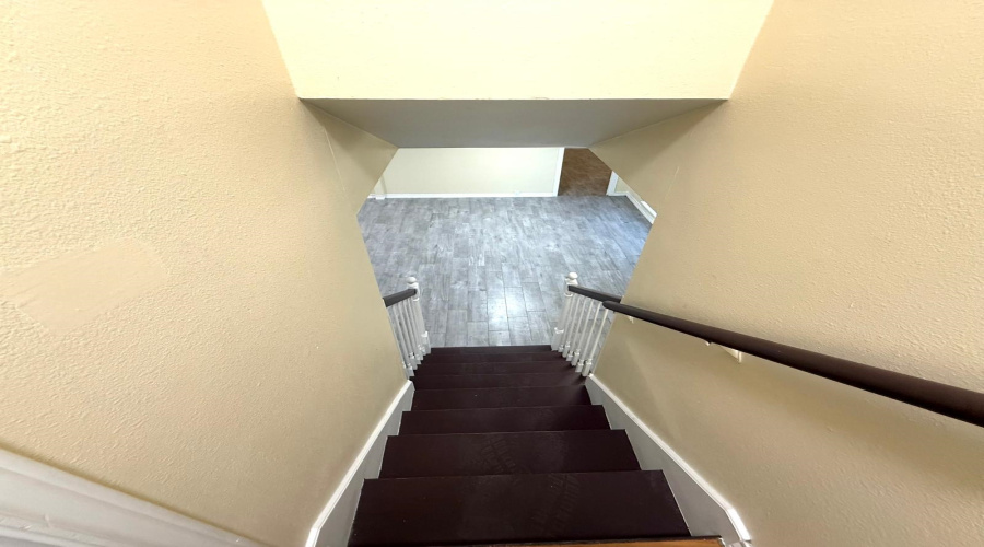 323 Farrell Rd, Laredoq, Texas 78045, 4 Bedrooms Bedrooms, 7 Rooms Rooms,3 BathroomsBathrooms,Residential,For Sale,323 Farrell Rd,20254403