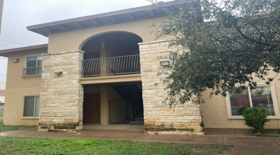 9805 Sterling Lp, LAREDO, Texas 78045, 2 Bedrooms Bedrooms, 4 Rooms Rooms,2 BathroomsBathrooms,Residential,For Rent,9805 Sterling Lp,20254406