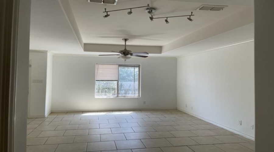 9805 Sterling Lp, LAREDO, Texas 78045, 2 Bedrooms Bedrooms, 4 Rooms Rooms,2 BathroomsBathrooms,Residential,For Rent,9805 Sterling Lp,20254407