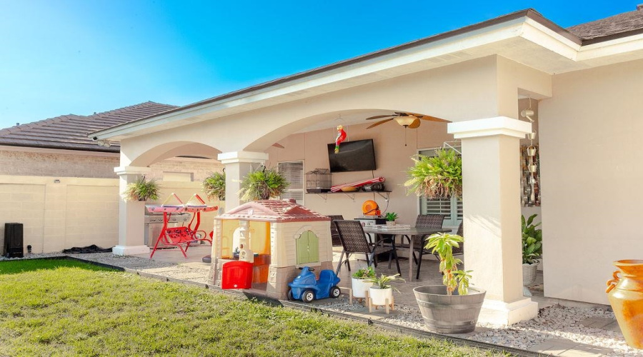415 Starling Creek Lp, Laredo, Texas 78045, 3 Bedrooms Bedrooms, 5 Rooms Rooms,2 BathroomsBathrooms,Residential,For Rent,415 Starling Creek Lp,20254409