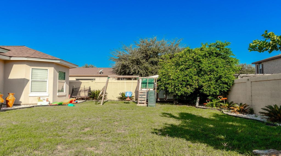 415 Starling Creek Lp, Laredo, Texas 78045, 3 Bedrooms Bedrooms, 5 Rooms Rooms,2 BathroomsBathrooms,Residential,For Rent,415 Starling Creek Lp,20254409