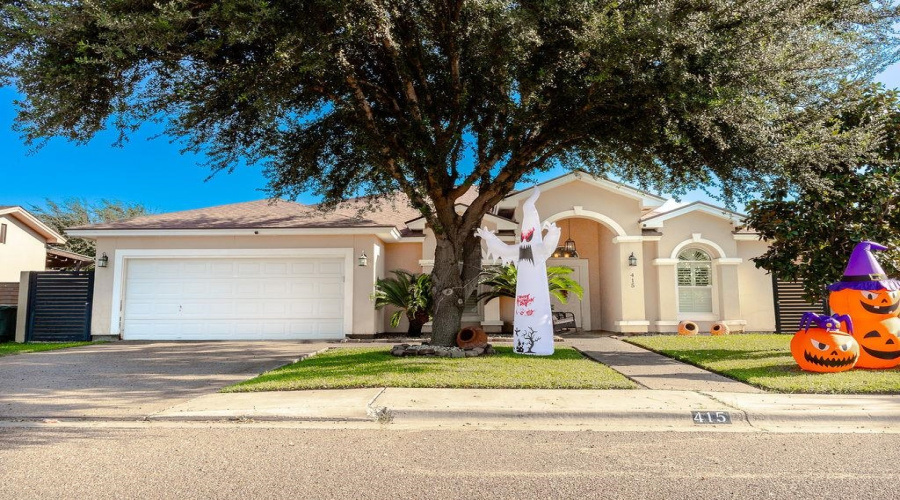 415 Starling Creek Lp, Laredo, Texas 78045, 3 Bedrooms Bedrooms, 5 Rooms Rooms,2 BathroomsBathrooms,Residential,For Rent,415 Starling Creek Lp,20254409