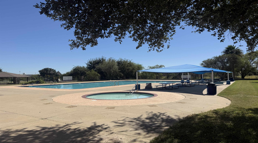 415 Starling Creek Lp, Laredo, Texas 78045, 3 Bedrooms Bedrooms, 5 Rooms Rooms,2 BathroomsBathrooms,Residential,For Rent,415 Starling Creek Lp,20254409