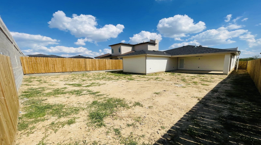 3706 Yoyis St., LAREDO, Texas 78046, 3 Bedrooms Bedrooms, 4 Rooms Rooms,2 BathroomsBathrooms,Residential,For Sale,3706 Yoyis St.,20254411 3706 Yoyis St., LAREDO, Texas 78046, 3 Bedrooms Bedrooms, 4 Rooms Rooms,2 BathroomsBathrooms,Residential,For Sale,3706 Yoyis St.,20254411