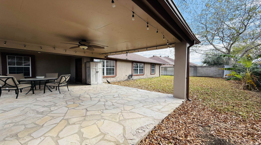 2206 Calle Chiquita Ct, Laredo, Texas 78045, 3 Bedrooms Bedrooms, 6 Rooms Rooms,2 BathroomsBathrooms,Residential,For Rent,2206 Calle Chiquita Ct,20254414
