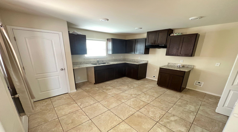 1510 Port Texas Dr., laredo, Texas 78045, 3 Bedrooms Bedrooms, 4 Rooms Rooms,2 BathroomsBathrooms,Residential,For Rent,1510 Port Texas Dr.,20254419 1510 Port Texas Dr., laredo, Texas 78045, 3 Bedrooms Bedrooms, 4 Rooms Rooms,2 BathroomsBathrooms,Residential,For Rent,1510 Port Texas Dr.,20254419