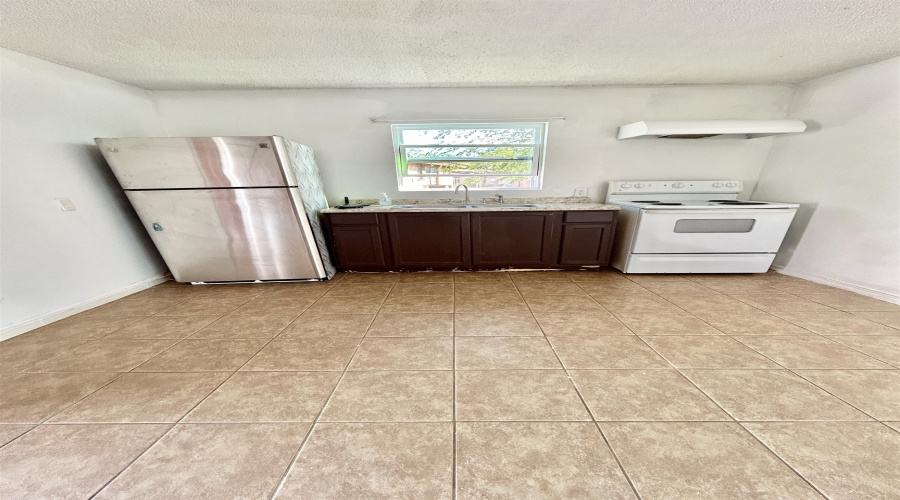116 Soledad Lp, Laredo, Texas 78043, 1 Bedroom Bedrooms, 1 Room Rooms,1 BathroomBathrooms,Residential,For Rent,116 Soledad Lp,20254422