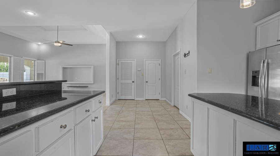 3826 Crestwind Dr, Laredo, Texas 78045-8190, 5 Bedrooms Bedrooms, 9 Rooms Rooms,3 BathroomsBathrooms,Residential,For Sale,3826 Crestwind Dr,20254427