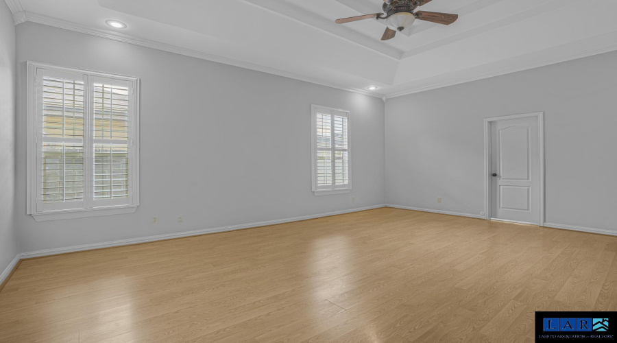 3826 Crestwind Dr, Laredo, Texas 78045-8190, 5 Bedrooms Bedrooms, 9 Rooms Rooms,3 BathroomsBathrooms,Residential,For Sale,3826 Crestwind Dr,20254427