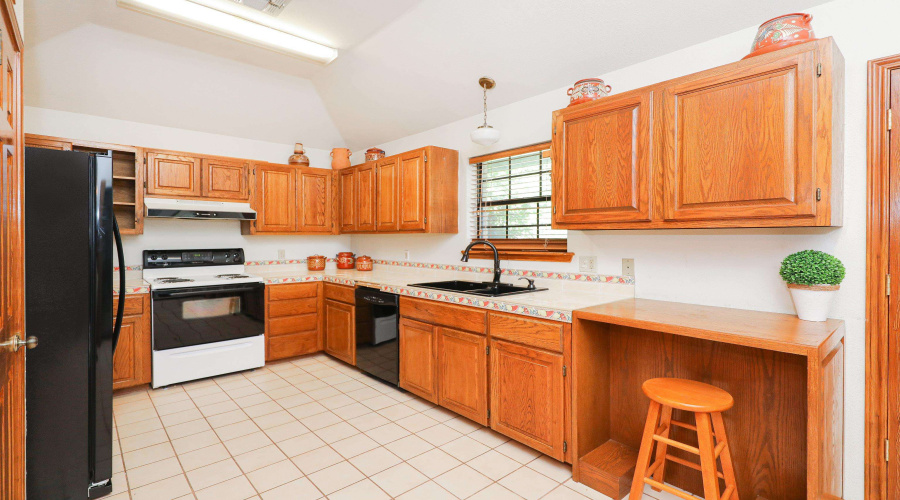 1215 St Patrick Dr, Laredo, Texas 78045, 3 Bedrooms Bedrooms, 7 Rooms Rooms,3 BathroomsBathrooms,Residential,For Sale,1215 St Patrick Dr,20254431