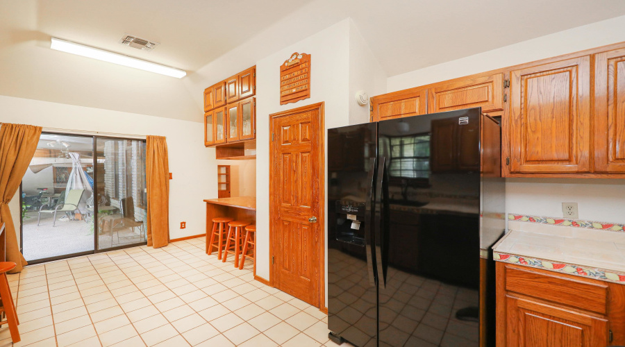 1215 St Patrick Dr, Laredo, Texas 78045, 3 Bedrooms Bedrooms, 7 Rooms Rooms,3 BathroomsBathrooms,Residential,For Sale,1215 St Patrick Dr,20254431