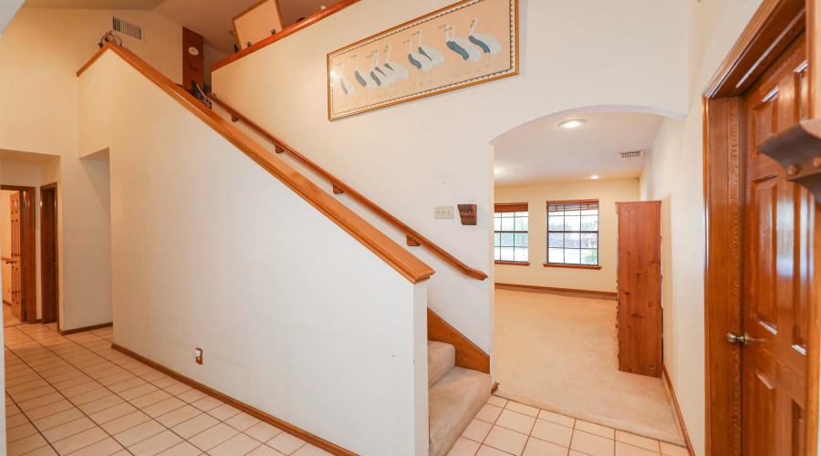 1215 St Patrick Dr, Laredo, Texas 78045, 3 Bedrooms Bedrooms, 7 Rooms Rooms,3 BathroomsBathrooms,Residential,For Sale,1215 St Patrick Dr,20254431