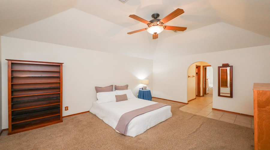 1215 St Patrick Dr, Laredo, Texas 78045, 3 Bedrooms Bedrooms, 7 Rooms Rooms,3 BathroomsBathrooms,Residential,For Sale,1215 St Patrick Dr,20254431