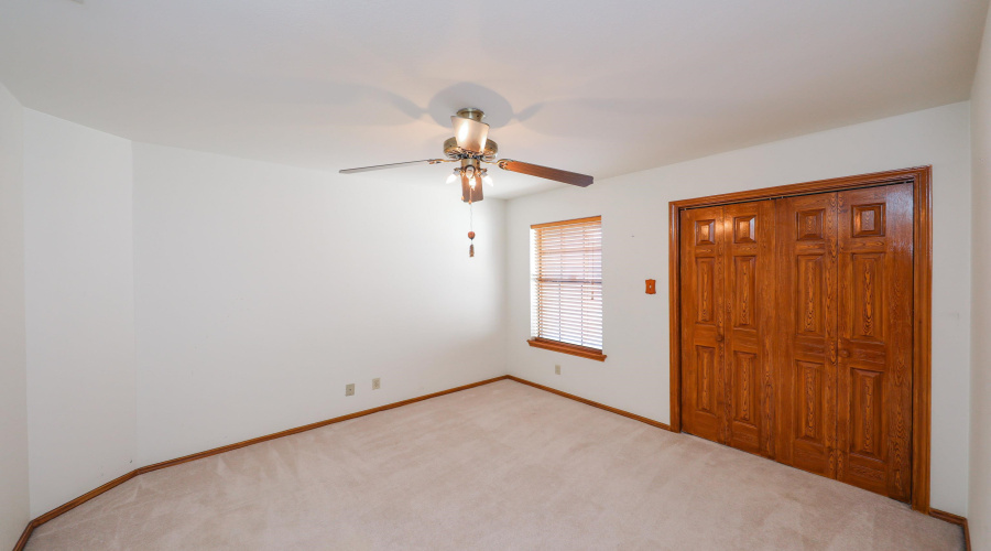 1215 St Patrick Dr, Laredo, Texas 78045, 3 Bedrooms Bedrooms, 7 Rooms Rooms,3 BathroomsBathrooms,Residential,For Sale,1215 St Patrick Dr,20254431