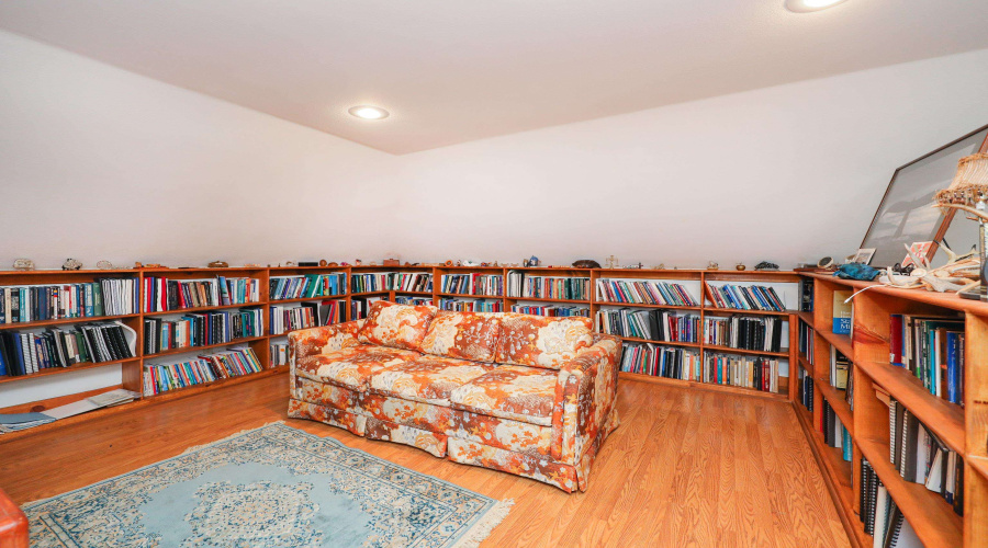 1215 St Patrick Dr, Laredo, Texas 78045, 3 Bedrooms Bedrooms, 7 Rooms Rooms,3 BathroomsBathrooms,Residential,For Sale,1215 St Patrick Dr,20254431