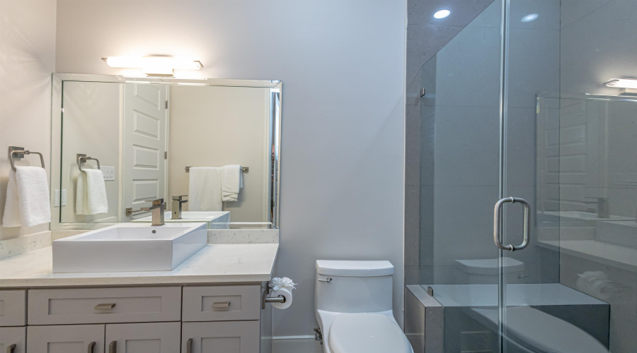 2811 O'Henry Dr, Laredo, Texas 78045-000, 3 Bedrooms Bedrooms, 5 Rooms Rooms,2 BathroomsBathrooms,Residential,For Sale,2811 O'Henry Dr,20254432