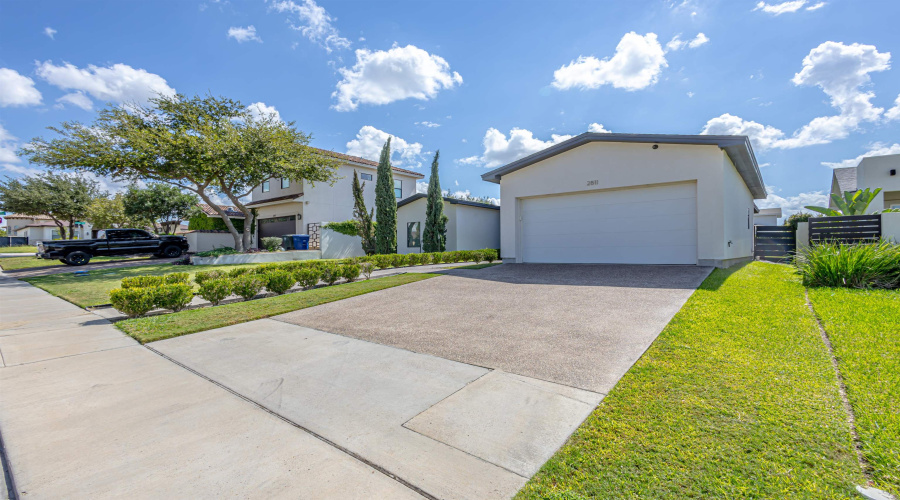 2811 O'Henry Dr, Laredo, Texas 78045-000, 3 Bedrooms Bedrooms, 5 Rooms Rooms,2 BathroomsBathrooms,Residential,For Sale,2811 O'Henry Dr,20254432