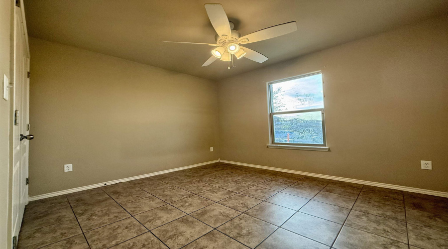 3910 Jose De La Paz, Laredo, Texas 78046, 3 Bedrooms Bedrooms, 3 Rooms Rooms,2 BathroomsBathrooms,Residential,For Sale,3910 Jose De La Paz,20254433
