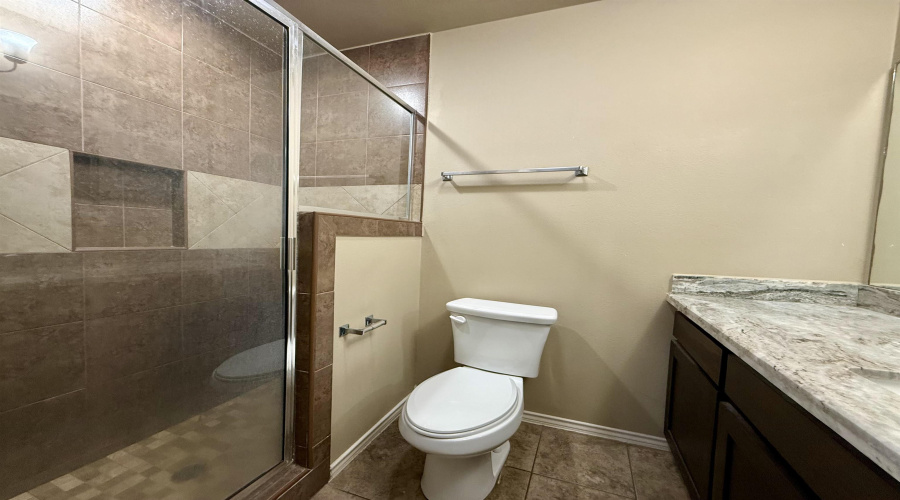 3910 Jose De La Paz, Laredo, Texas 78046, 3 Bedrooms Bedrooms, 3 Rooms Rooms,2 BathroomsBathrooms,Residential,For Sale,3910 Jose De La Paz,20254433