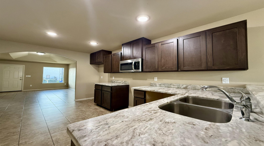 3910 Jose De La Paz, Laredo, Texas 78046, 3 Bedrooms Bedrooms, 3 Rooms Rooms,2 BathroomsBathrooms,Residential,For Sale,3910 Jose De La Paz,20254433