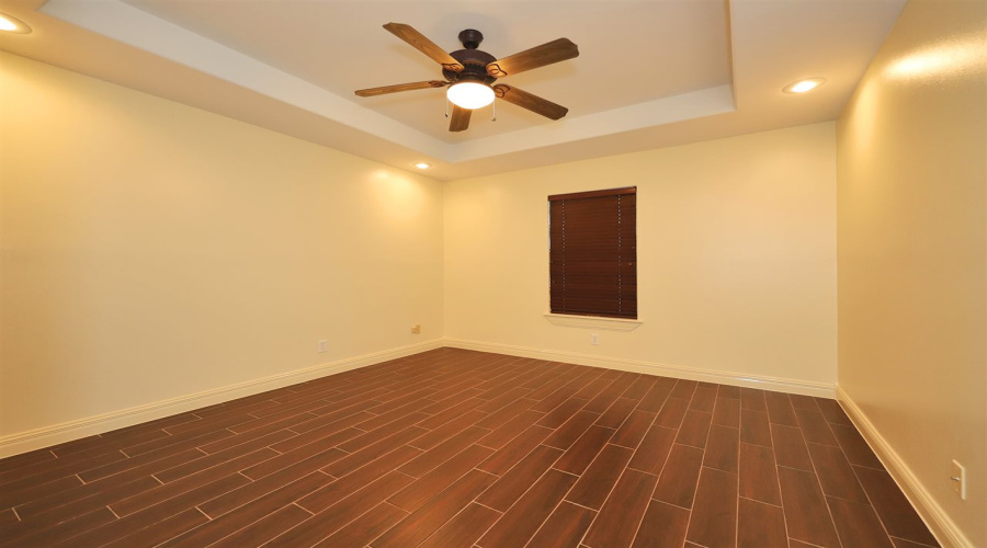 8801 Snow Falls Dr, Laredo, Texas 78045, 3 Bedrooms Bedrooms, 5 Rooms Rooms,2 BathroomsBathrooms,Residential,For Rent,8801 Snow Falls Dr,20254436