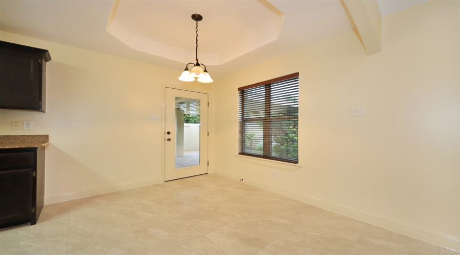 8801 Snow Falls Dr, Laredo, Texas 78045, 3 Bedrooms Bedrooms, 5 Rooms Rooms,2 BathroomsBathrooms,Residential,For Rent,8801 Snow Falls Dr,20254436