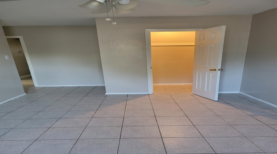713 B Lindenwood Dr, Laredo, Texas 78045, 3 Bedrooms Bedrooms, 6 Rooms Rooms,2 BathroomsBathrooms,Residential,For Rent,713 B Lindenwood Dr,20254438