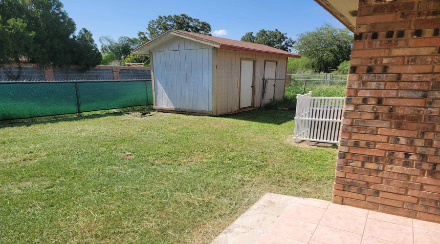 713 B Lindenwood Dr, Laredo, Texas 78045, 3 Bedrooms Bedrooms, 6 Rooms Rooms,2 BathroomsBathrooms,Residential,For Rent,713 B Lindenwood Dr,20254438